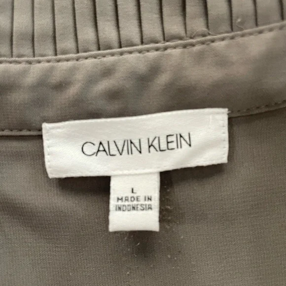 Calvin Klein Gray Mandarin Collar Sleeveless Top - Picture 3 of 5